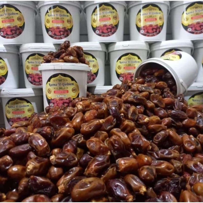 

Kurma Khalas Al Qaseem Premium Dates Manis Legit