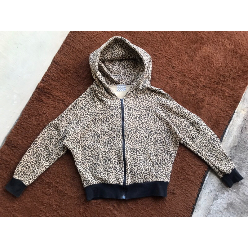 Women Ziphoode NneNna tag used.PL