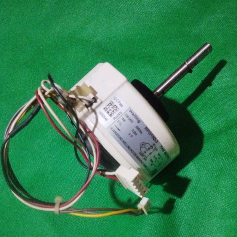 DINAMO AC PANASONIC  MOTOR FAN INDOR AC PANASONIC  DINAMO MOTOR AC PANASONIC ORIGINAL R410