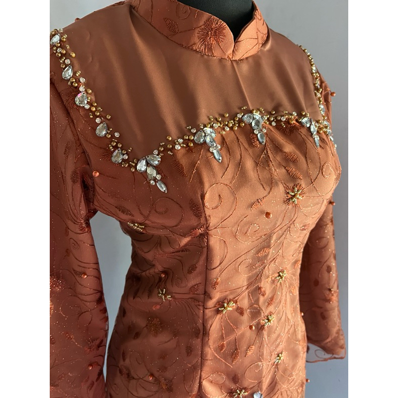 kebaya modern / kebaya brokat / kebaya payet
