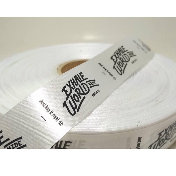 

FREE DESIGN | Label Baju Label hijab Label satin putih Label Washing 160meter