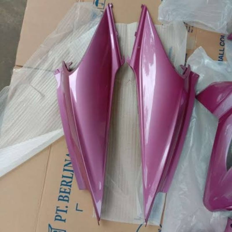 body belakang beat karbu pink bodi kanan kiri beat karbu pink