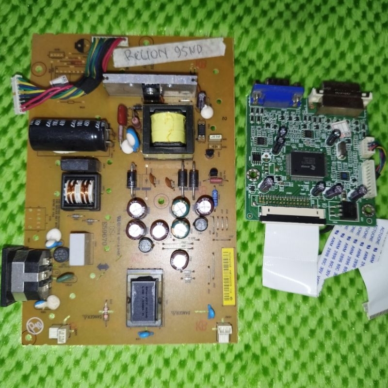 Mesin Monitor Relion 95ND