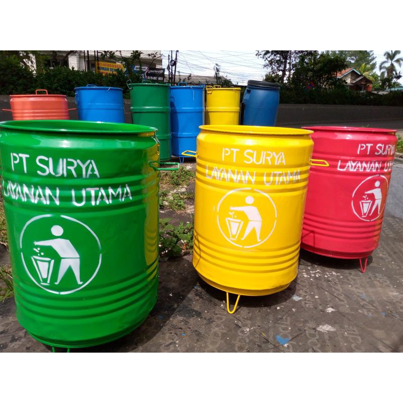 tong sampah . tempat sampah.tong bakaran.