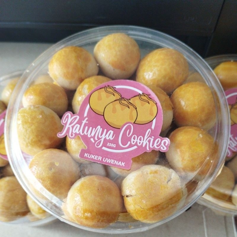 

PALOPO - Kue Nastar Ratunya Cookies