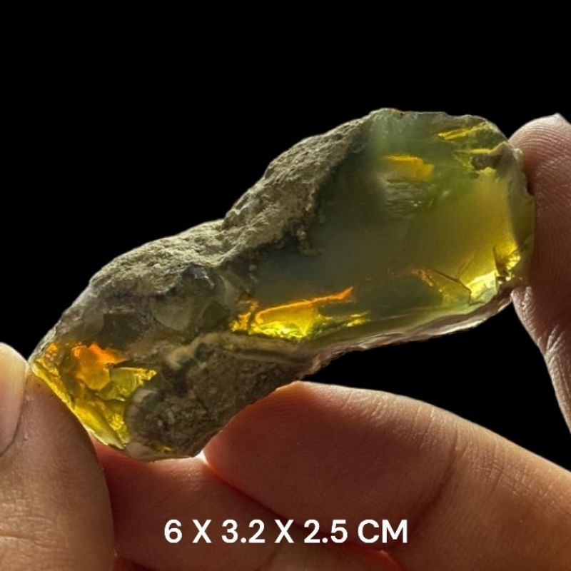 RareNatural Stone Fire Opal Crystal Semi Tranparent Top Crystal ZZR-74