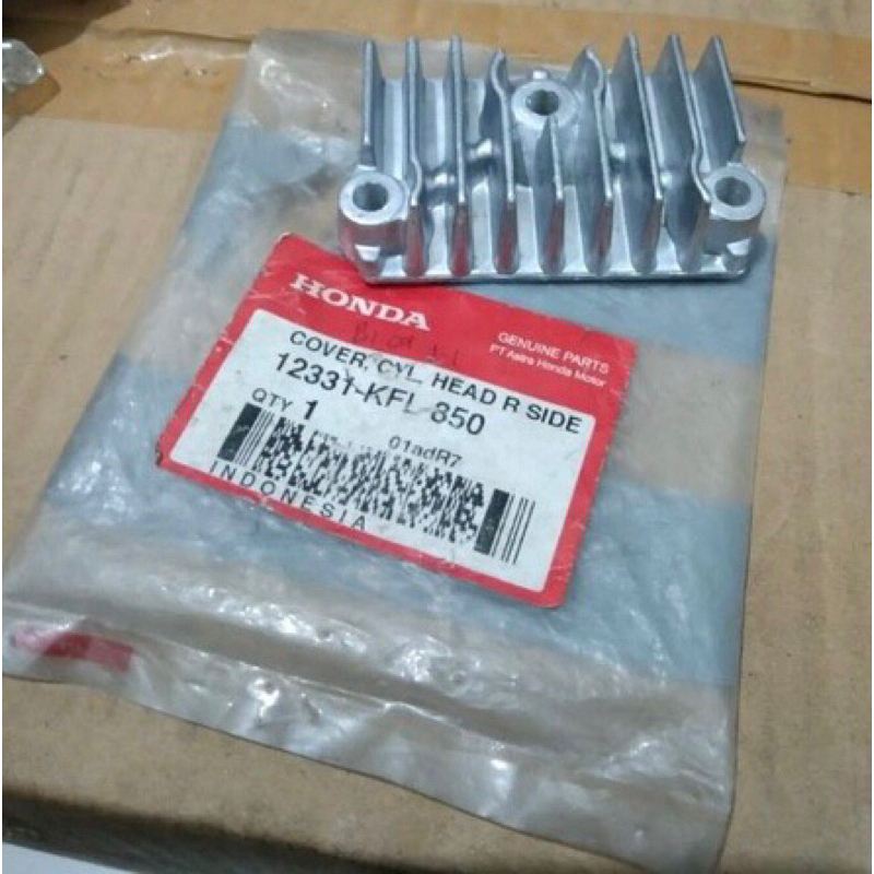 Cover tutup cylinder silinder head kanan/ Tutup Noken As CVR / Cover Kanan Kop Head / Sirip tutup me