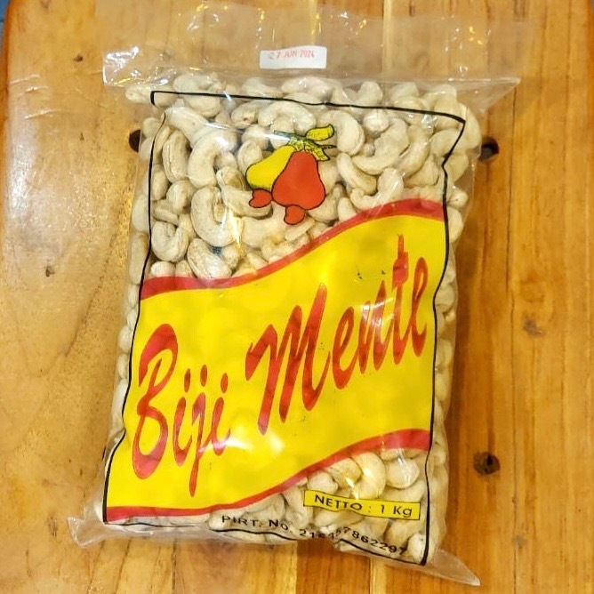 

Kacang Mente / Mede Mentah 1kg