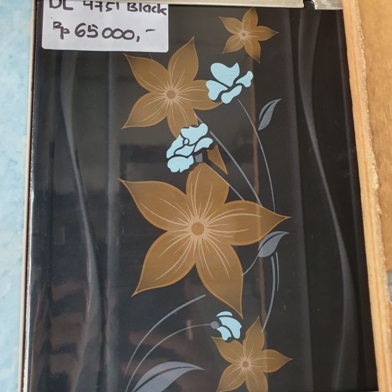 keramik dinding kamar mandi tidur dapur IKEMA 20x25 DL4751 BLACK bunga