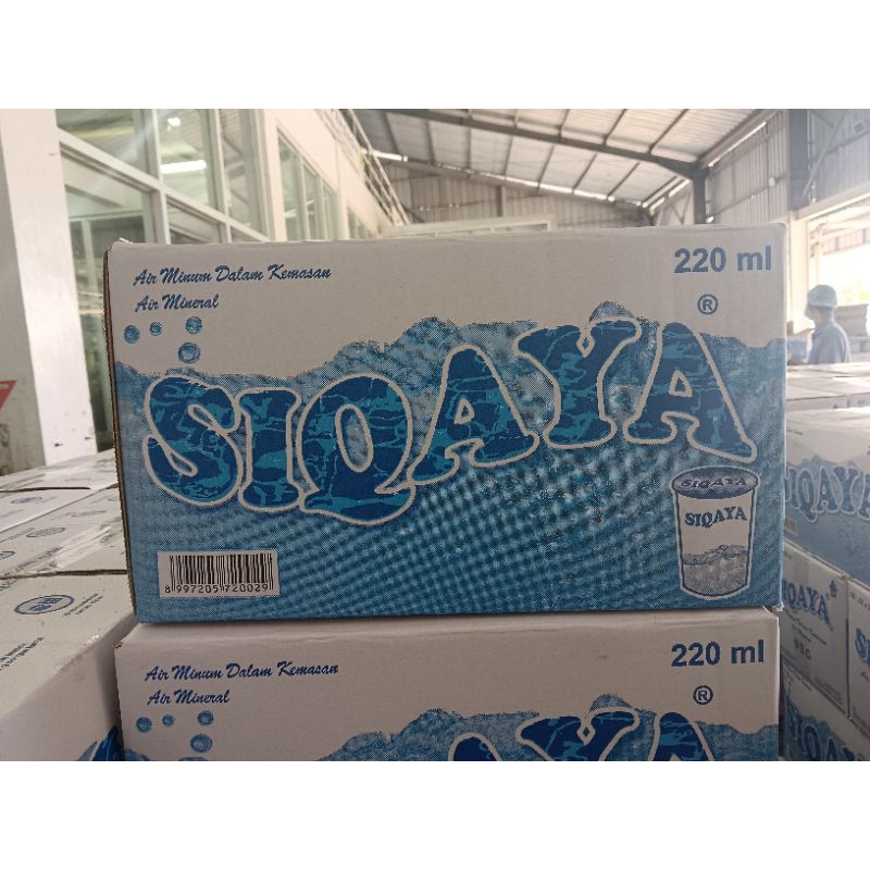 

Air Mineral Siqaya 220ml isi 48 pcs