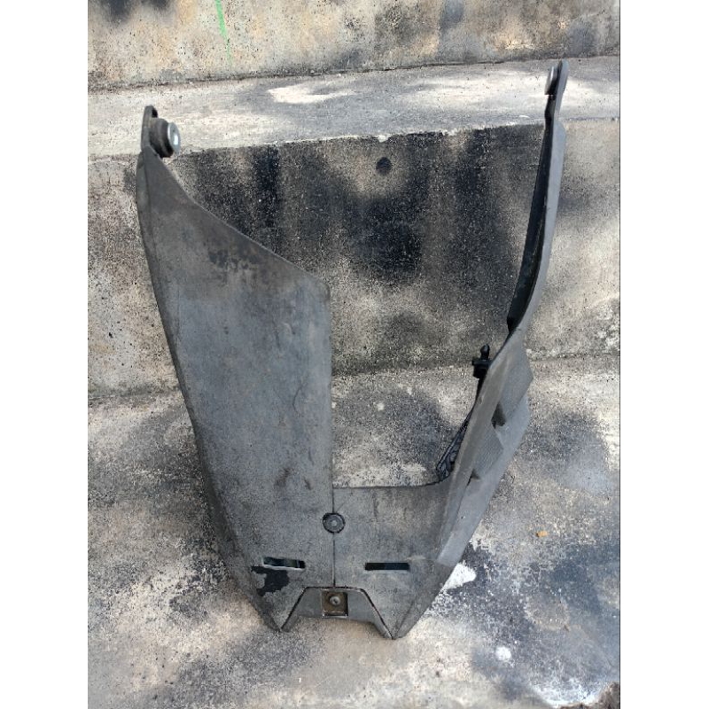 Undercowl tahanan tutup mesin Honda CB150R v4 kode k15 64320