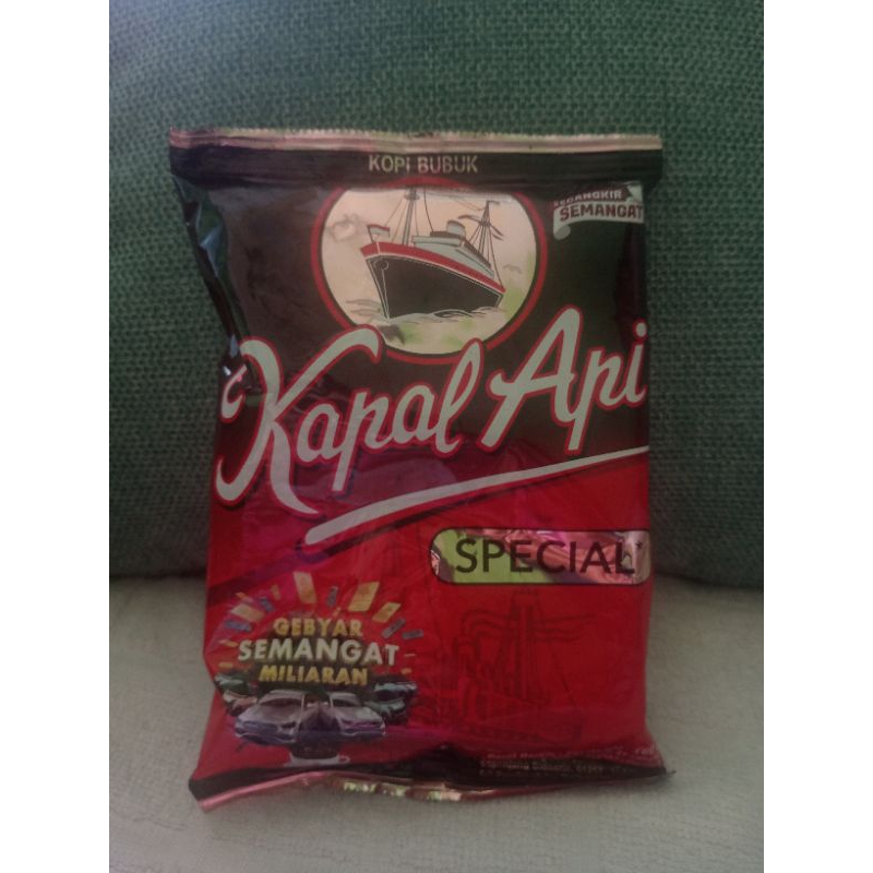 

Kopi Kapal Api Bubuk 160 gr Special