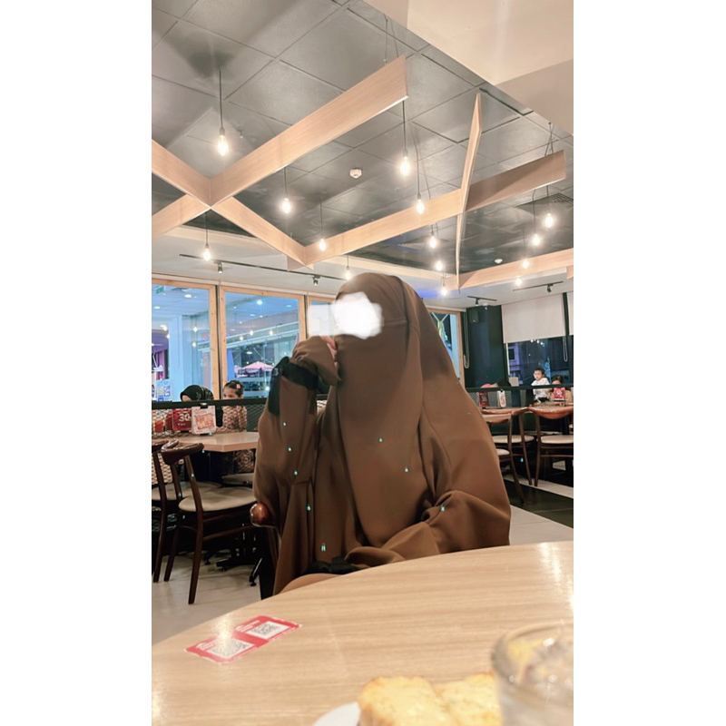 PRELOVED FK FRENCH KHIMAR OVERHEAD BAHAN MINA ANTI UV