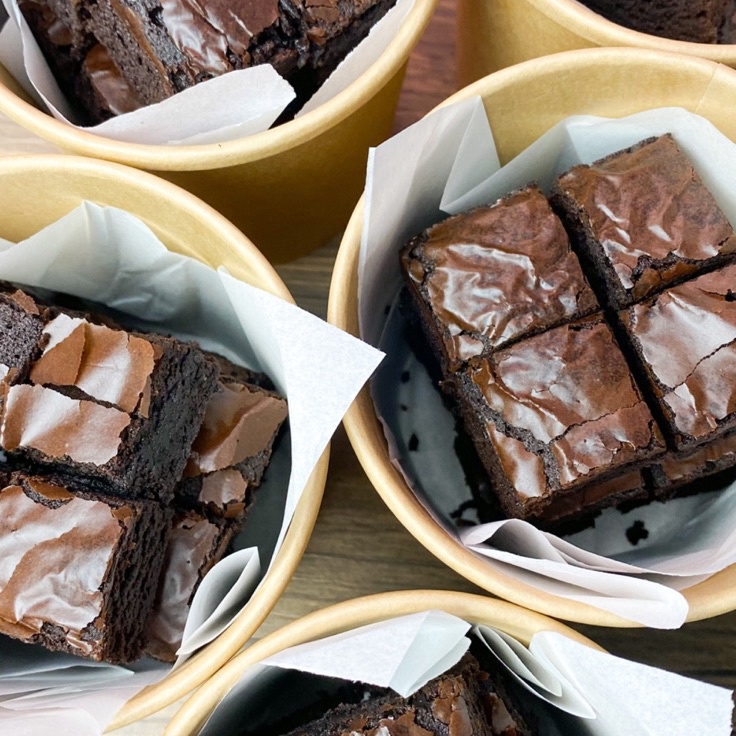 

Ready Stok Fudgy Brownies Bites 8oz 8pcs