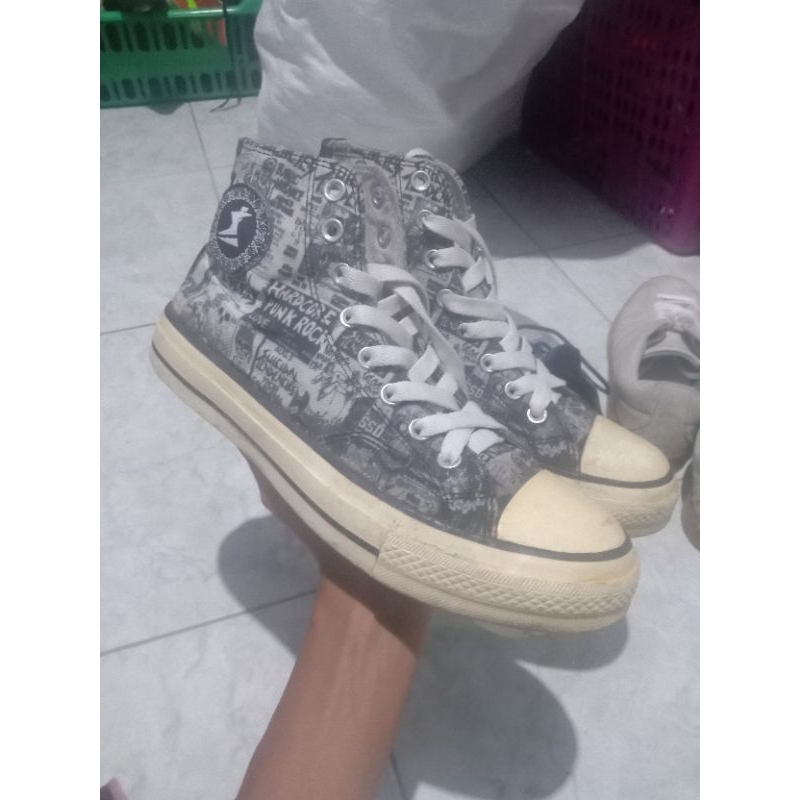 Converse 70s high x suicidal tendencies