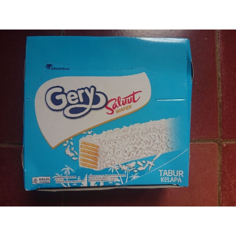 

GERY SALUUT WAFER TABUR KELAPA BOX isi 12pcs