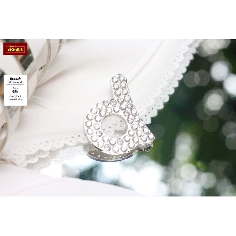 [Dannis Surabaya Online]Bros Berlian/Brooch D Diamond rumah Dannis collection