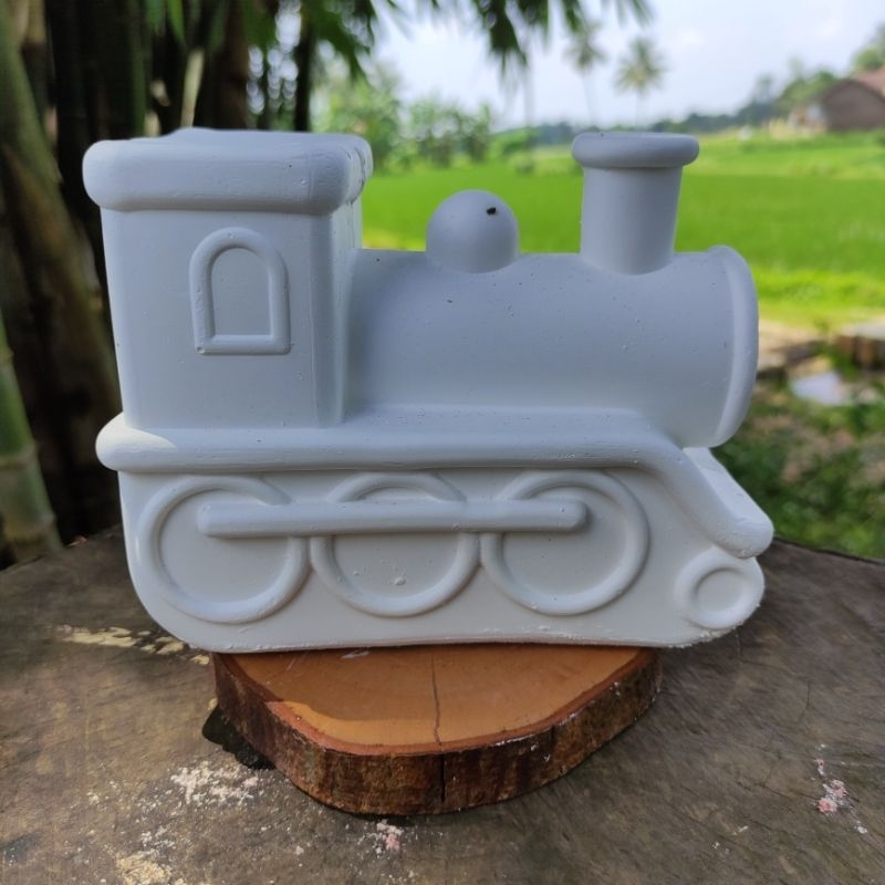 patung gypsum lukis celengan Keretaa