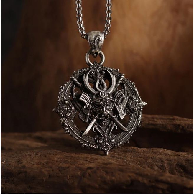 Kalung Logo Samurai Bulat - Warrior Devil Demon King Ghost Soldier Silver Black Necklace Chain Penda