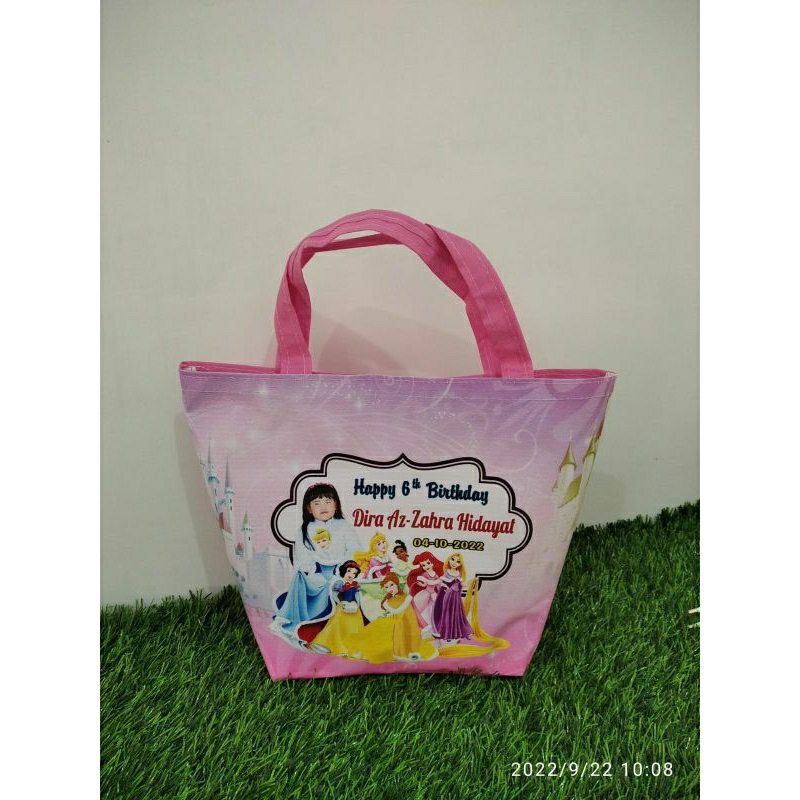 

Tas berkat banner 20x10x30/Tas hantaran / Tas Perahu