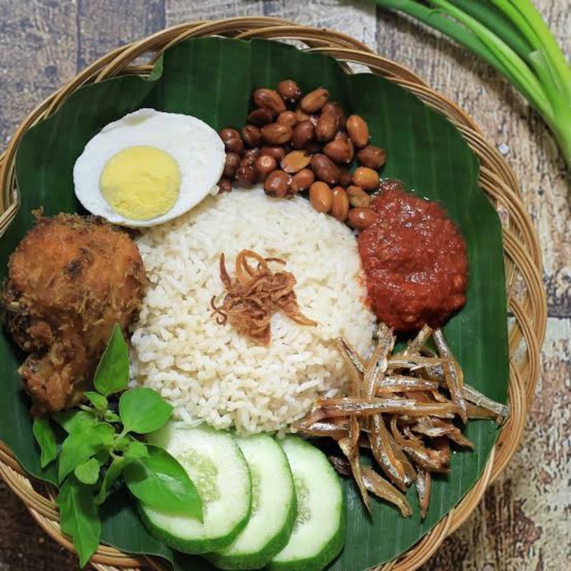 NASI LEMAK SEDAPNYEE