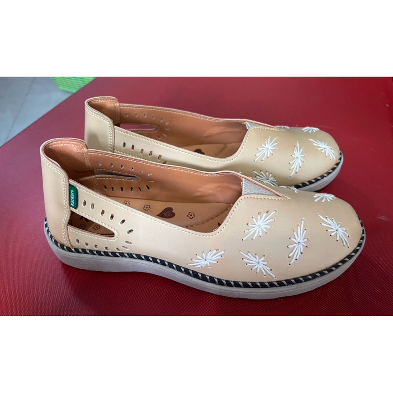 preloved bekas sepatu kickers sepatu kerja wanita