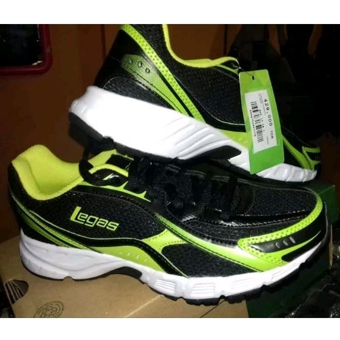 Sepatu Olahraga Legas