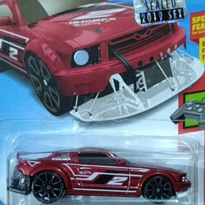 Hot Wheels 2005 FORD MUSTANG
