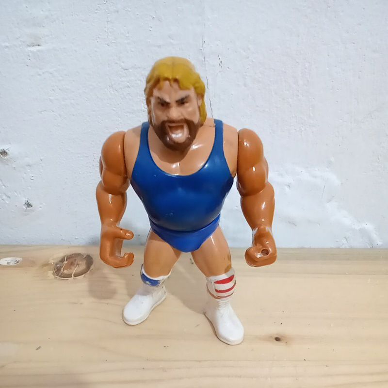 FIGURES VINTAGE WWF JIM HELLWIG HASBRO 1991