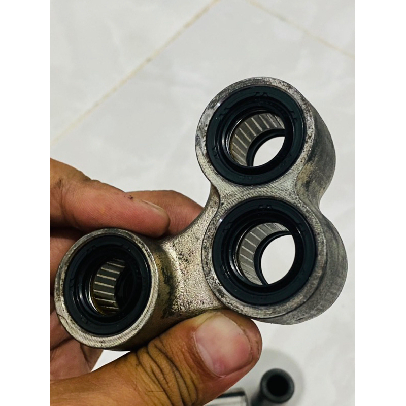 Unitrack Assy Original Vixion New vixion R15 lengkap conroad baut