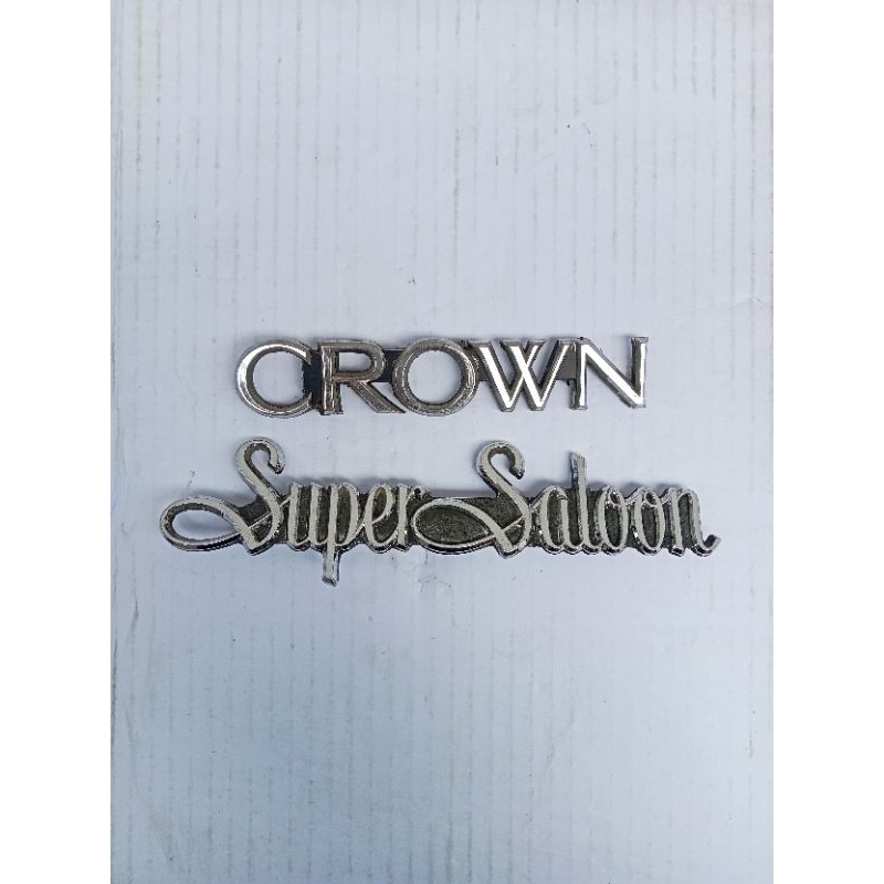 Emblem Toyota Crown