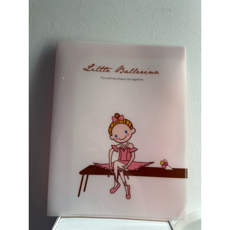 

Buku Map Dokumen Little Ballerina