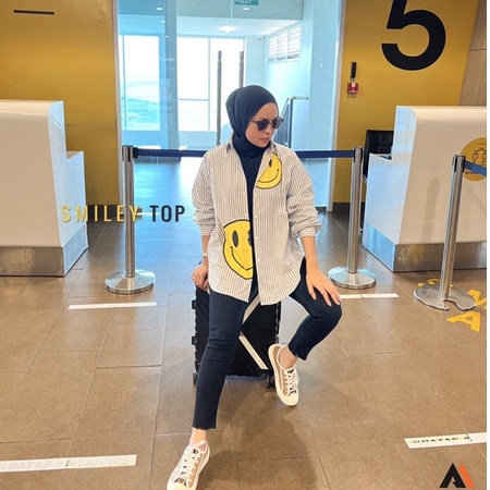 Ariona - Kemeja top basic Smiley