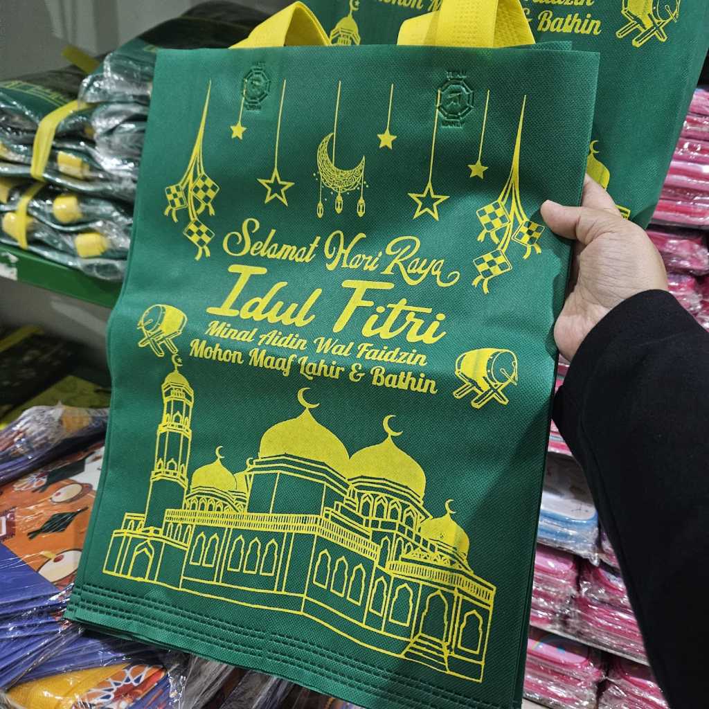 

Bellino - Goodie Bag Jumbo 44x48cm Tas Lebaran Serut Dengan Tapak Bawah Bingkisan Sembako Idul Fitri
