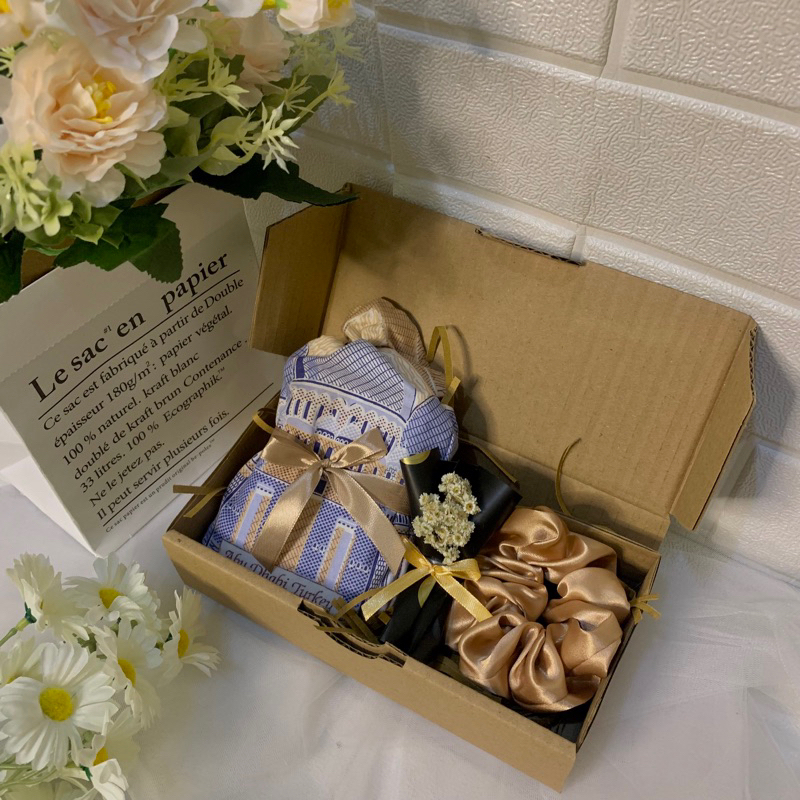 HAMPERS HADIAH LEBARAN IDUL FITRI/ Kado Ulang Tahun| HAMPERS SAJADAH AESTHETIC / HAMPERS MEDAN