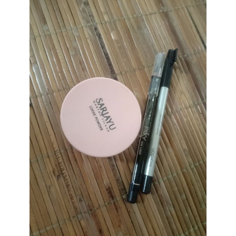 MakeUp Paket bedak tabur Sariayu