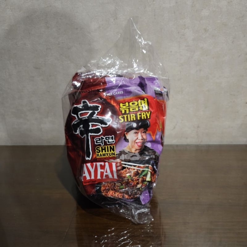

Jayfai shin ramen tomyum (goreng)