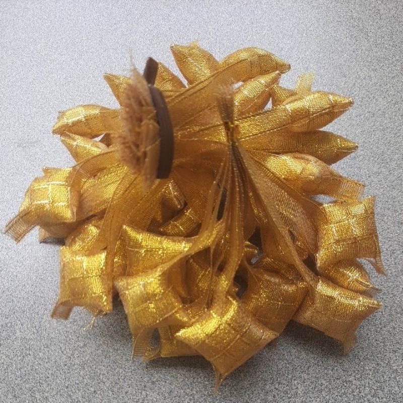 

Ketupat Hias Emas Idul Fitri Hampers Parsel Lebaran