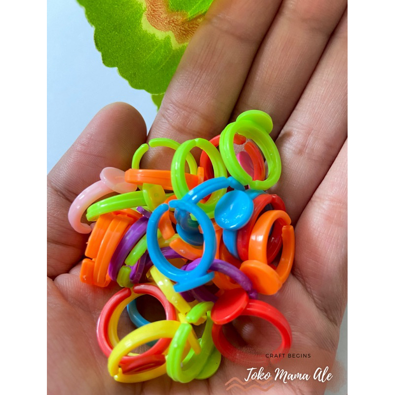 Ring Cincin Plastik DIY Mix Warna Uk D = 1,5cm ( 10 Gram )