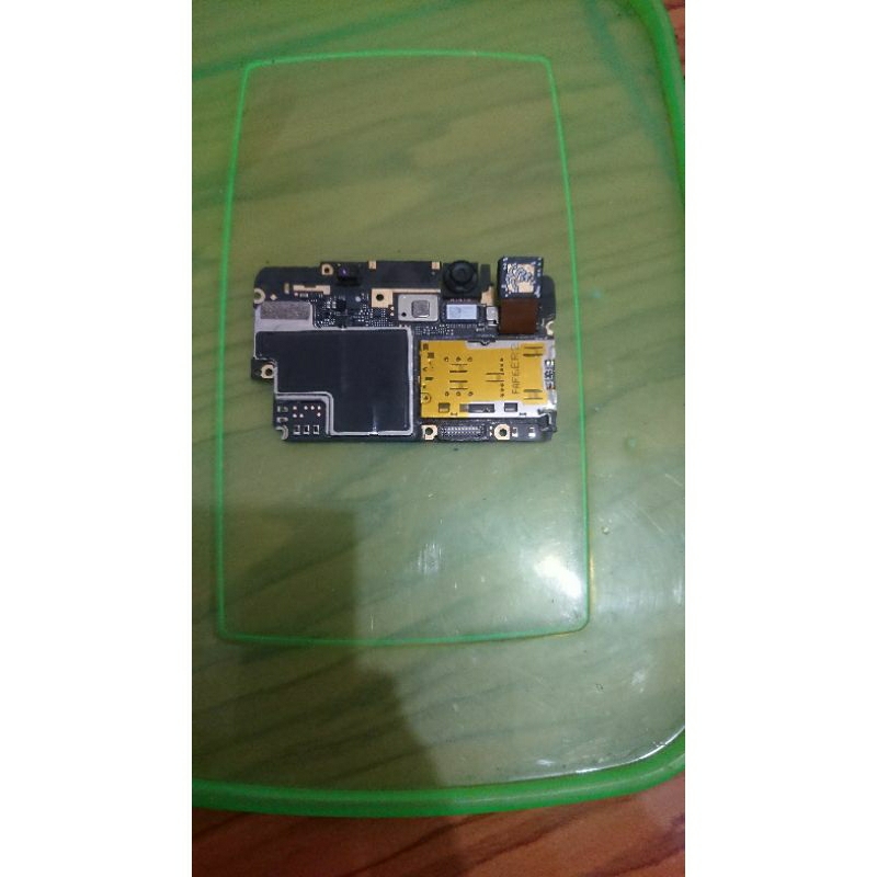 Mesin Oppo F1S Plus ram 4/64 normal perawan