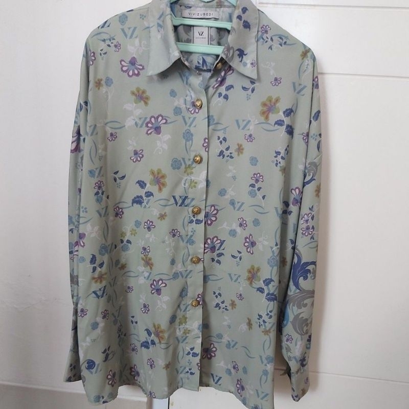 Preloved Vivi Zubedi Daneen Top