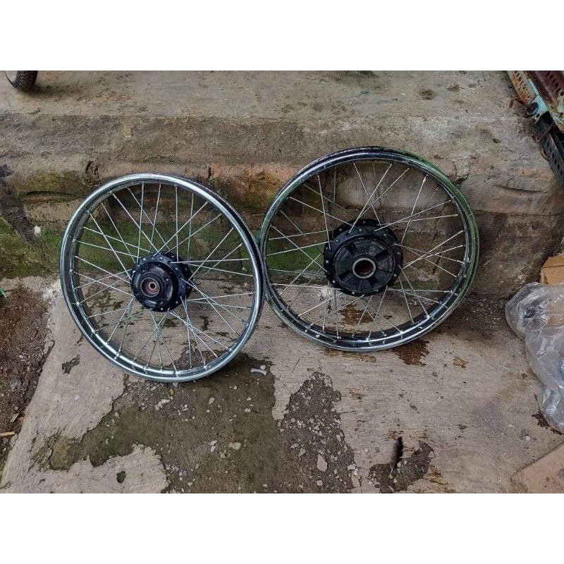 velg veleg pelg peleg set tromole depan belakang besar yamaha force 1 fiz f1zr f1z vega cripton jupi