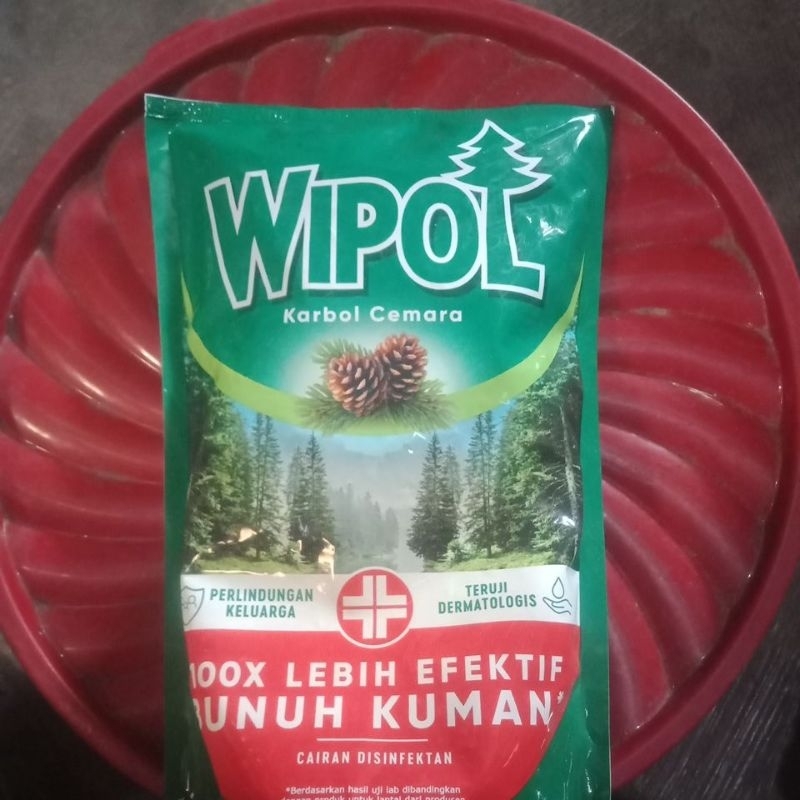 wipol karbon isi ulang ukuran 750