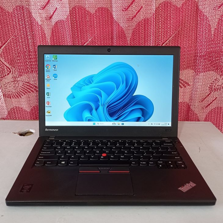 Laptop Lenovo Thinkpad X250 Slim RAM 8GB Intel Core i5 SSD 128GB