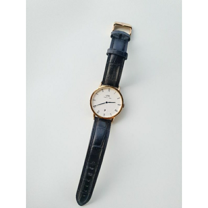 jam tangan daniel wellington,100% original(second no box)