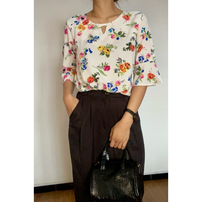 Preloved St Yves Flower Blouse