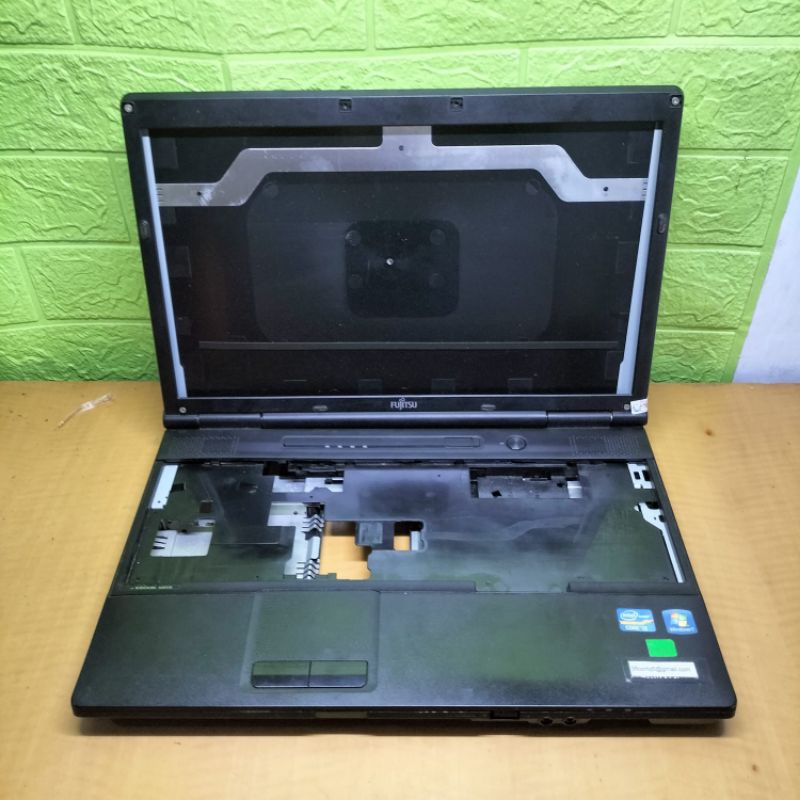 Kesing Case Casing Laptop Fujitsu Lifebook a561/D
