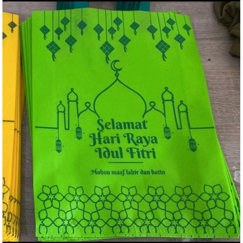 

Tas lebaran Idul Fitri Spunbond 38x45x10 Eceran