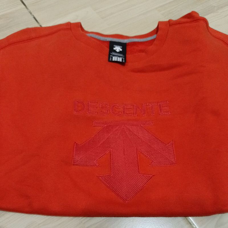 Sweater Crew Neck D*scente Bordir Orange