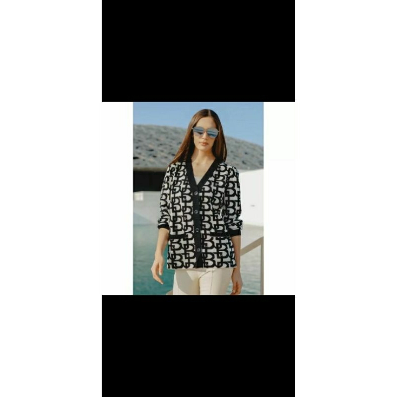 BENANG JARUM MONOGRAM PUFFY PRELOVED